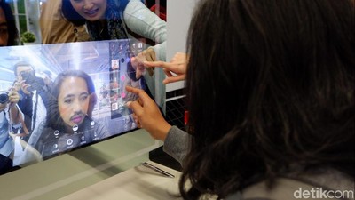 Teknologi Alibaba: Toko Tanpa Kasir Sampai Cermin Ajaib