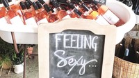 Wine berkualitas juga bisa dicoba di kafe ini. Ada berbagai wine dengan varian dan harga yang bisa disesuaikan dengan selera. Foto: instagram @thebutchersdaugter