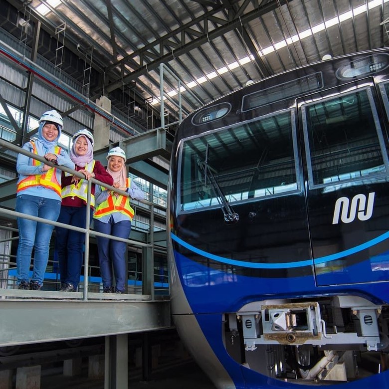 Cerita Masinis Perempuan MRT Mulai Berjuang di Profesi Tak 