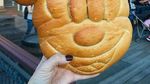 Lucunya! Ini 13 Mickey Mouse Dalam Bentuk Makanan yang Ada di Disneyland