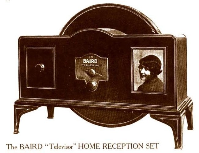 Baird Televisor merupakan TV yang dijual secara komersial pertama kali di Inggris, pada 1930 dan 1933. Layar TV nya sangat kecil tapi bisa diperbesar hingga 200 persen. Foto: Dok. Gizmodo