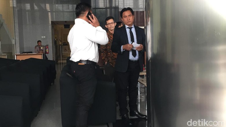 Yusril ke KPK, Dampingi Tersangka Kasus BLBI Yusril ke KPK, Dampingi Tersangka Kasus BLBI