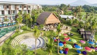 Lewat Vlognya, selebriti Nagita Slavina atau akrab disapa Gigi mengulas resort mewah Wyndham Tamansari Jivva Bali. Diungkapkan olehnya, resort itu merupakan milik ibundanya yang bernama Rieta Amalia (dok Wyndham Tamansari Jivva Resort Bali)