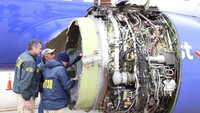 Saat insiden mengerikan terjadi di pesawat yang ditumpanginya pada Selasa (17/4) waktu setempat, Riordan hendak pulang ke rumahnya via Dallas, usai menyelesaikan urusan bisnis di New York. Riordan diketahui menjabat Wakil Presiden Hubungan Masyarakat pada Bank Wells Fargo di Albuquerque.