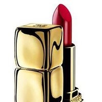 Tube lipstik Guerlain KissKiss Gold and Diamond ini terbuat dari berlian 18 karat. Ditambah taburan 199 burit berlian, lipstik berwarna merah ini harganya juga fantastis, USD 62000 atau Rp 853 juta. Foto: Dok. E Beauty Labs