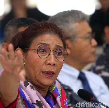 Menteri Kelautan dan Perikanan Susi Pudjiastuti menyebut aktivitas ilegal kapal pembawa satwa sudah terjadi bertahun-tahun. 