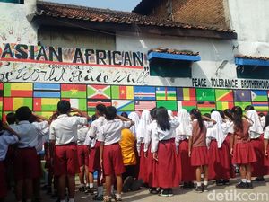 Tembok Perdamaian di Lio Genteng Bandung Sambut Peringatan KAA