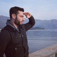 Anton Lucanus merupakan pemegang gelar sarjana sains dalam bidang anatomi dan biologi manusia dari The University of Western Australia. Dia pernah menjalani pertukaran pelajar dan belajar di bidang biologi molekuler Universitas Gadjah Mada (UGM) Yogyakarta, menjalani kursus singkat biologi molekuler di University of California, Los Angeles-AS, hingga menjadi peneliti riset di Lembaga Eijkman Jakarta.  Foto: Dok. Instagram flamingbutterfly