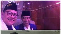Cak Imin dan Rommy beberapa kali mendampingi Jokowi di berbagai acara. Di sela-sela acara tersebut, keduanya pun selfie bersama Jokowi.