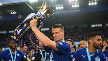Robert Huth. Bek 33 tahun ini merupakan salah satu pemain terbaik yang bisa kamu dapatkan secara free transfer di Football Manager 2019. Atributnya sangat oke untuk seorang bek tengah dengan kepemimpinan besar. (Foto: Shaun Botterill/Getty Images)