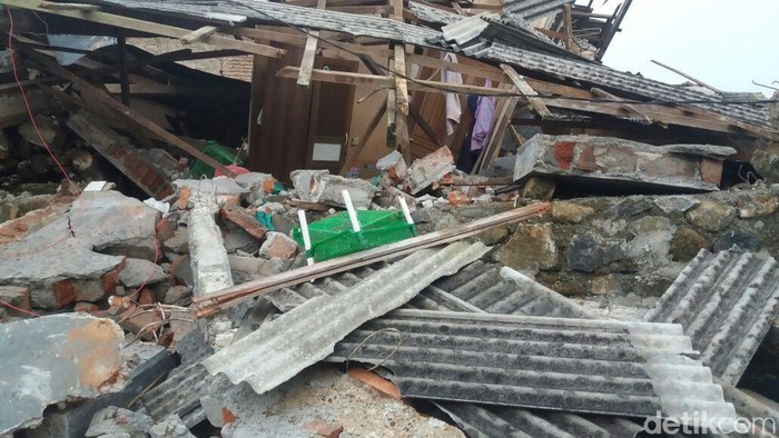 Mensos: Logistik Pengungsi Gempa Banjarnegara Dipenuhi Bertahap