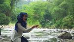 Foto: Laudya Cynthia Bella dan Suku Baduy