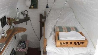 Foto: Hotel Mungil Serasa Penjara