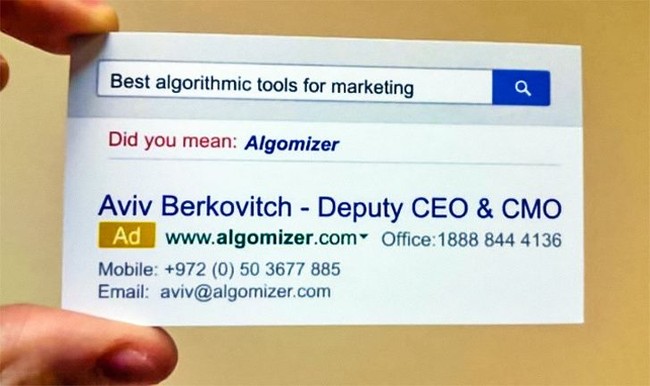 Kartu nama unik untuk kamu yang ingin nama atau perusahaan mudah dicari di Google. Foto: Very.Wonderful/pikabu  