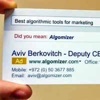 Kartu nama unik untuk kamu yang ingin nama atau perusahaan mudah dicari di Google. Foto: Very.Wonderful/pikabu  