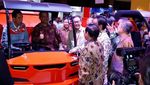 Jokowi Kunjungi Booth Kiat Mahesa Wintor di IIMS 2018