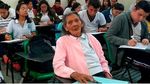 Foto: Dona Lupita, Nenek yang Masuk SMA di Usia 96 Tahun