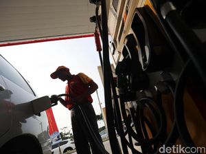 Perbuatan Baik Petugas Pom Bensin yang Membuatnya Dapat Uang 8 Tahun Gaji