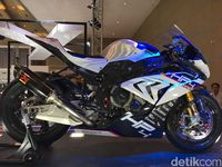 BMW HP4 Race