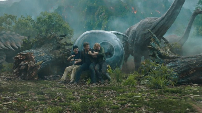Jurassic World: Fallen Kingdom Misi Penyelamatan Dinosaurus Jurassic World: Fallen Kingdom Misi Penyelamatan Dinosaurus