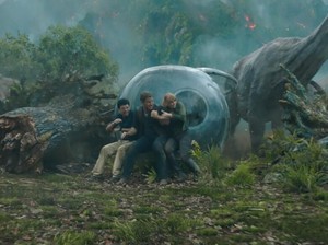 Jurassic Park Fallen Kingdom: Saatnya Para Dinosaurus Narsis Lagi