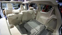 Pada Interior, All New Ertiga memberikan desain dan tekstur yang berkelas untuk tingkat kenyamanan, kualitas dan kemewahan yang lebih tinggi dibandingkan dengan MPV sehari-hari. Rengga Sancaya.