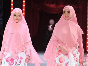 Cantik Awet Muda, Nia Paramitha Seperti Kakak Adik dengan Putrinya
