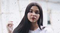 Sejak diberitakan berpacaran dengan Bastian Steel, nama Tiana menjadi sorotan publik. Foto: Instagram Tiana Mannering
