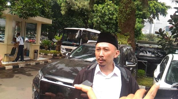 Abu Janda pelapor Rocky Gerung diperiksa polisi