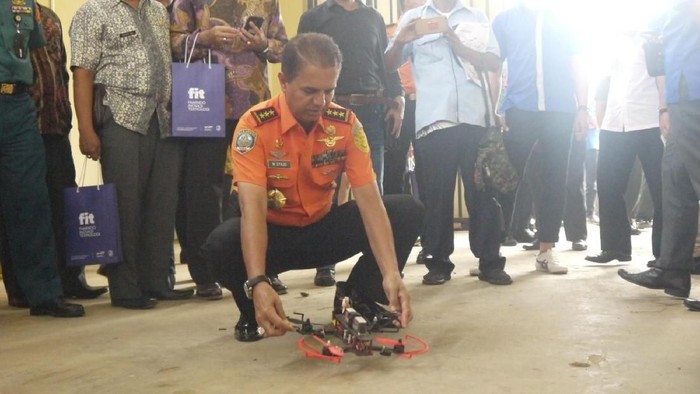 Saat Kabasarnas Jajal Drone Buatan Anak Bangsa
