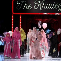 Merek busana syari Indonesia, Si.Se.Sa menggelar peragaan busana tunggal di Fairmont Hotel Jakarta pada Rabu (18/04/2018). Acara ini dihadiri oleh banyak selebriti populer tanah air. Foto: Mohammad Abduh/Wolipop