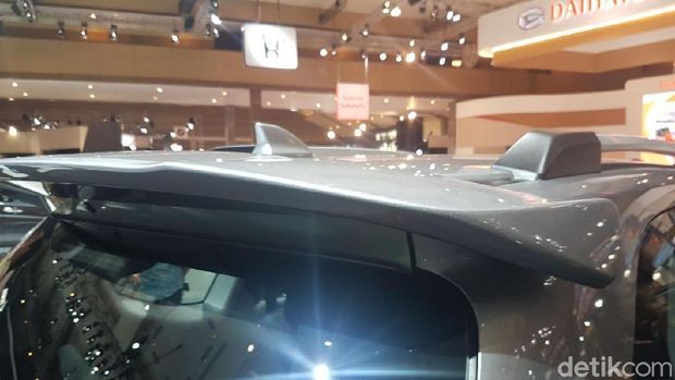 Shark Fin Honda BR-V