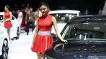 Deretan Wanita Cantik Panaskan IIMS 2018