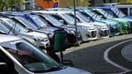 Bandung Dipenuhi Mobil Karimun