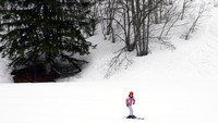 Jadi jangan heran kalau main ski di Prancis lalu bertemu anak-anak kecil jago main ski. Bisa dibilang, setelah belajar jalan, mereka akan diajari cara main ski. Keren! (Wahyu/detikTravel)