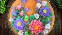 Ini edisi spesial, oriental flowers dengan rasa leci dengan paduan santan dan gula melaka ternyata bisa dibuat secantik ini. Foto: Instagram siewheng83