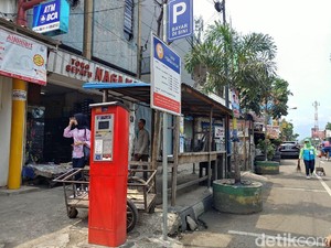 Dishub Salahkan Warga Soal Mesin Parkir Bandung