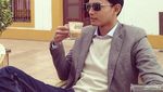 Begini Gaya Kalem Fedi Nuril Ketika Makan Bersama Istri dan Keluarga
