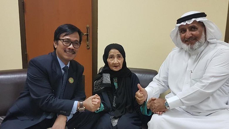 WNI Lansia yang Hilang Kontak 28 Tahun di Arab Saudi Ditemukan WNI Lansia yang Hilang Kontak 28 Tahun di Arab Saudi Ditemukan
