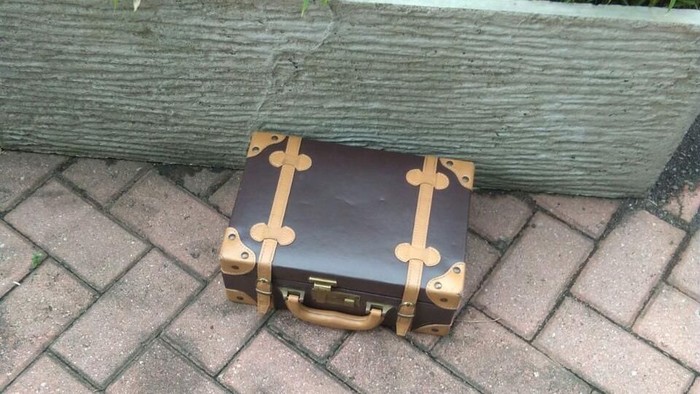 Ini Penampakan Koper Mencurigakan di Depan RS Siloam