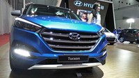 Hyundai Tucson berhasil duduk di posisi kelima SUV terbaik. Tucson memiliki interior ciamik serta sasis yang cukup baik. Itu menjadi nilai tambahan buat Tucson karena dapapt membuat pengendara di dalamnya nyaman. Foto: Ruly Kurniawan