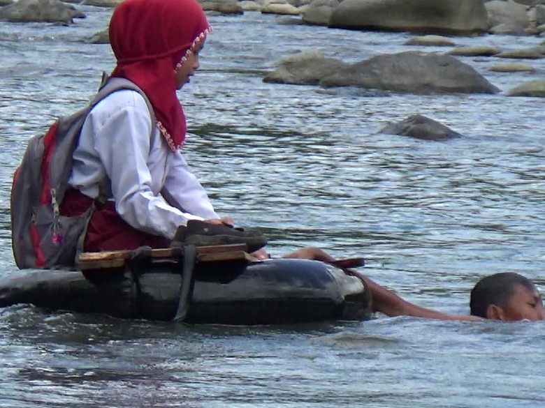 Sudah Terkumpul Rp 98 Juta, Yuk Sumbang Jembatan Mangkrak di Maros Sudah Terkumpul Rp 98 Juta, Yuk Sumbang Jembatan Mangkrak di Maros