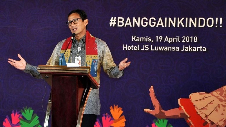 Sandiaga Temui Korban Ledakan Kapal Dishub DKI Sandiaga Temui Korban Ledakan Kapal Dishub DKI