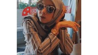 Punya suami seorang chef pastinya bikin Jenahara bisa terus makan enak di rumah. Tapi boleh lah ya sesekali makan pizza di luar.  Foto: instagram @jenaharanasution