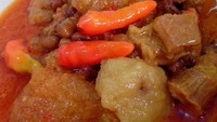 Akhirnya bisa juga bikin sambel goreng krecek kacang tolo, tulis akun @mod_eka. Tuh, apapun yang diusahain pasti bisa! Krecek buatannya ini ditambah tetelan sapi, lho. Mantap!  Foto: Instagram