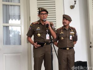 Sandi Tawarkan Eks Karyawan Sense Karaoke-Exotic Daftar OK OCE