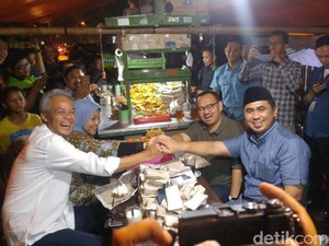 Jelang Debat, 2 Paslon Pilgub Jateng Pilih Santai di Angkringan