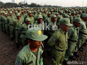 Hansip, Dulu Berjasa Tumpas PKI Kini Sekadar Penjaga Hajatan