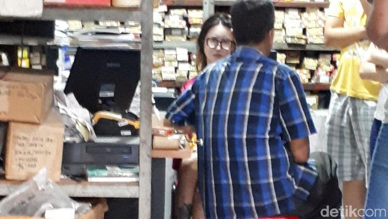 Ini Tindakan Konjen pada Gadis China yang Lari Hanya Berpiyama Ini Tindakan Konjen pada Gadis China yang Lari Hanya Berpiyama