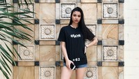 Gadis cantik keturunan bule ini disebut mirip dengan Kendall Jenner. Foto: Instagram Tiana Mannering
